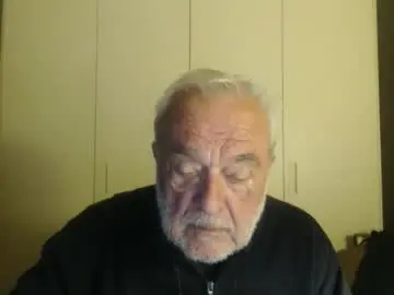 Chaturbate Live Sex Cam of ciaoamoremio4