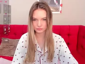 Chaturbate Best live sex cam show of evelineamore