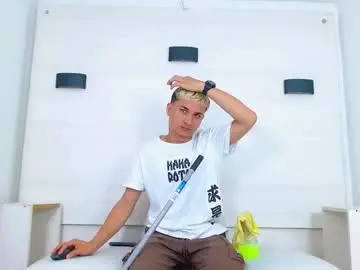 Chaturbate Adult Webcams of jeic_18