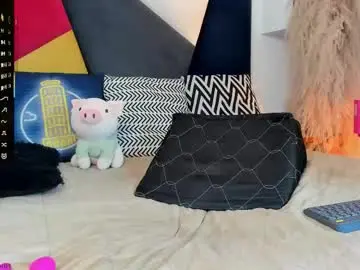 Chaturbate Live Sex Cam of maiky_cooper