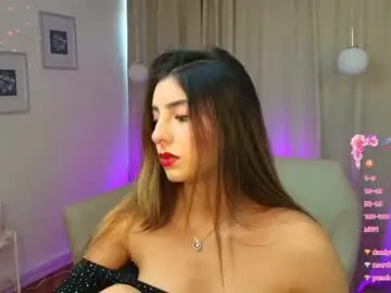 Chaturbate Live Porn of rousee_v