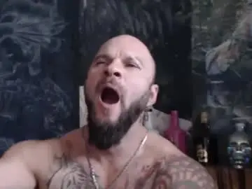 Chaturbate Live Sex of viking_me