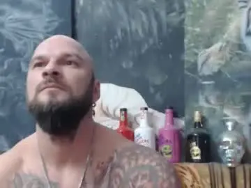 Chaturbate Live Sex of viking_me