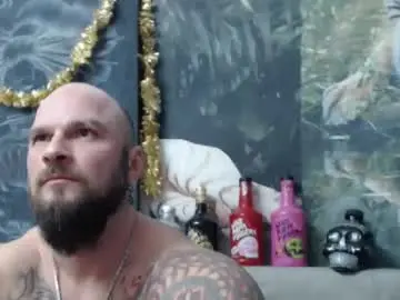Chaturbate Live Sex Cam of viking_me