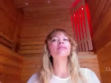 Chaturbate Live Sex Cam of adria_ross