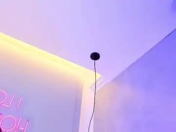 Chaturbate Live Sex Cam of cherry_monroe_