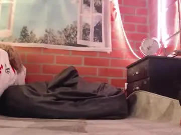 Chaturbate Adult Webcam of foxy_pet2