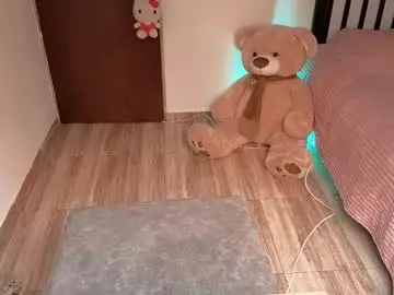 Chaturbate Live Sex Cam of mencia_sharmaa