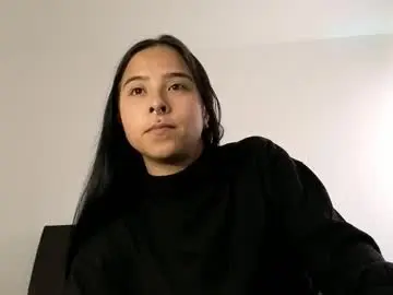 Chaturbate Best live sex cam show of mencia_sharmaa