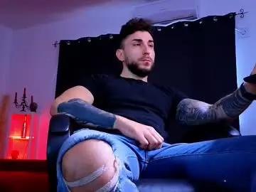 Chaturbate Free Porn Cam of mightyaaron