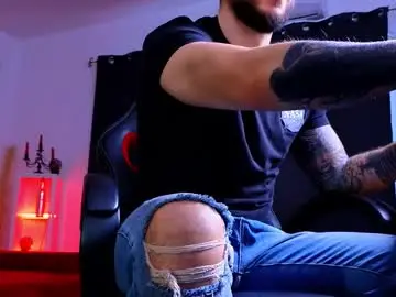 Chaturbate Adult Video Chat of mightyaaron