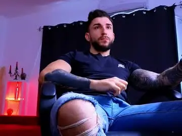 Chaturbate Free Porn Cam of mightyaaron