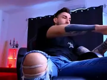 Chaturbate Watch Live Sex Cams of mightyaaron