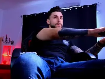 Chaturbate Live Porn of mightyaaron