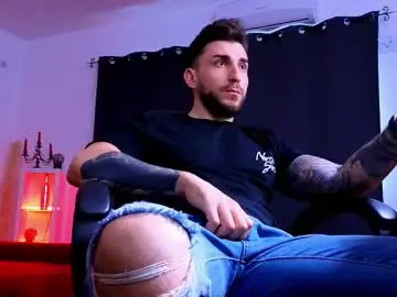 Chaturbate Watch Live Sex Cams of mightyaaron