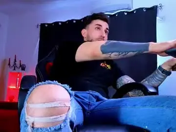 Chaturbate Watch Live Sex Cams of mightyaaron