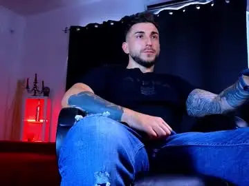 Chaturbate Live Sex Cam of mightyaaron