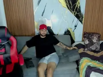 Chaturbate Live Sex Cam of thomson_hot01