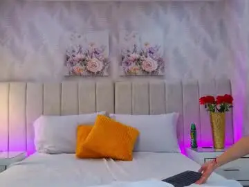 avril_evansgb from chaturbate