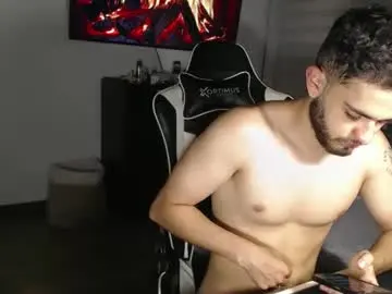 Chaturbate Sex Cam of massimo_jiovano