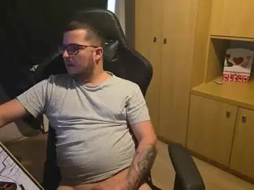 Chaturbate Adult Webcam of kevinnlovely95