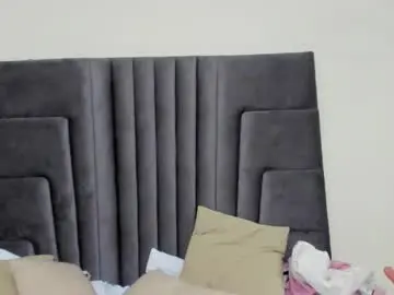 mia_smith_x from chaturbate