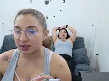 Chaturbate Free Live Porn of emilyriskhot