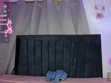 emmie_bunny from chaturbate