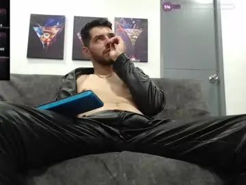 Chaturbate Free Porn Cam of mack_daniels