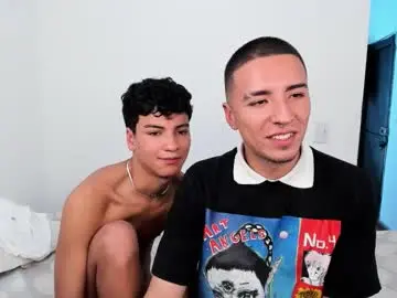Chaturbate Live Sex Cam of sweet_boys_xx