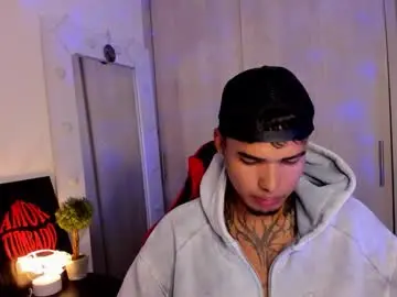 Chaturbate Private Sex Chat of thomas_latin_boy