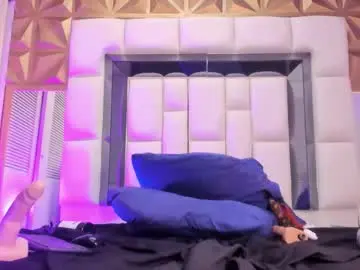 Chaturbate Live Sex of violet_milleer