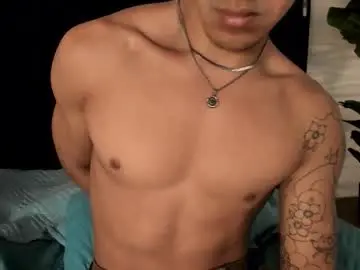 Chaturbate Live Sex Cam of andyjoy_