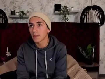 Chaturbate Adult Video Chat of andyjoy_