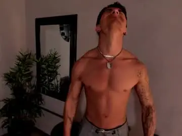 Chaturbate Adult Webcam of andyjoy_