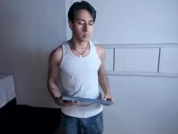 Chaturbate Best live sex cam show of andyjoy_