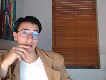 Chaturbate Live Porn of andyjoy_