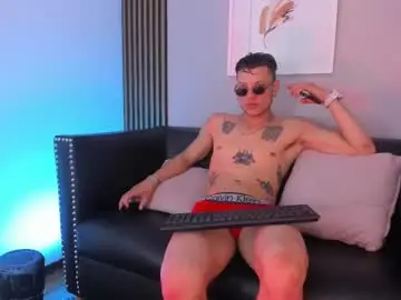 Chaturbate Watch Live Sex Cams of fuller444