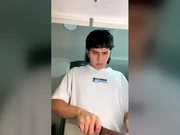 Chaturbate Free Live Porn of magic_tony