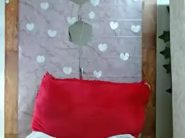 Chaturbate Best live sex cam show of mia_squirt_big