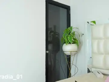 Chaturbate Live Sex of aradia_01