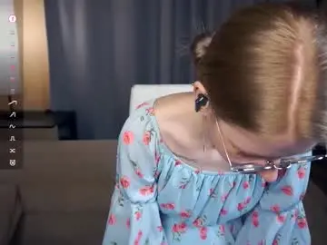 leolakorner from chaturbate