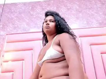 curvy_alyanna from chaturbate