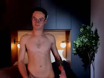 Chaturbate Sex Cam of liljames_