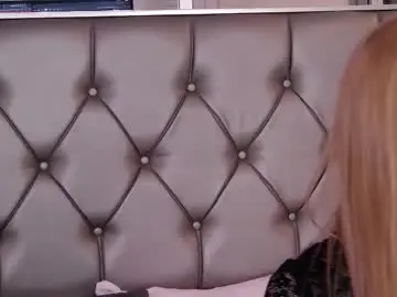 Chaturbate Live Sex Cam of mayahales