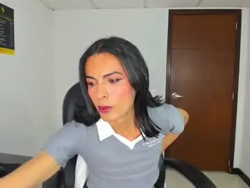 Chaturbate Live Sex of aisha_hotts777