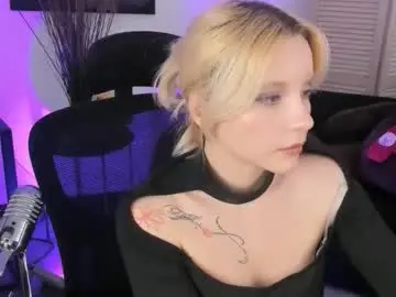 aurorawrenfield from chaturbate