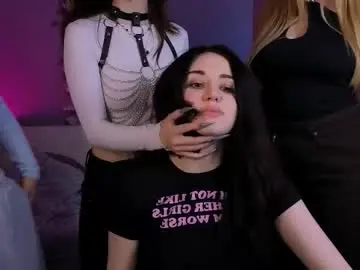 Chaturbate Live Sex Cam of riley_sanders