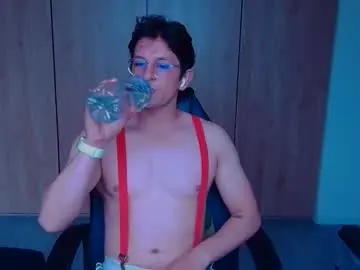 Chaturbate Live Porn of liam_latino