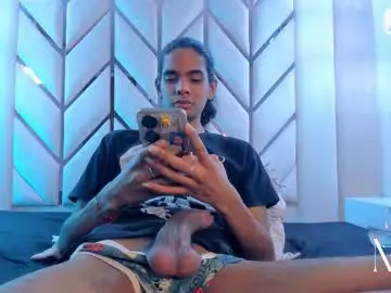 Chaturbate Adult Webcam of max_ari